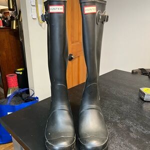 Hunter Classic Black Tall Wide Calf Rain Boots size 39